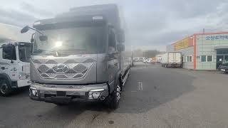 Hyundai Pavise 85ton wingbox air sus2024y [upl. by Katha]