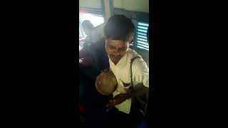 India got Talent Indian Beggar local train Amazing Song in The Train  Indisches Bettlerlied [upl. by Anatol]