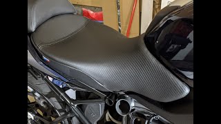 Sargent Seat Unboxing  2020 BMW R1250RS [upl. by Nnail]