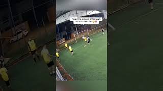 El portero se fue mejor a casa🤣 futbol humor skills soccer futebol dribbling eminem balon [upl. by Giglio243]