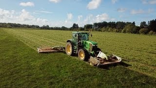 20FT OF CLAAS MOWERS ON A JOHN DEERE 6170R [upl. by Schmitt139]