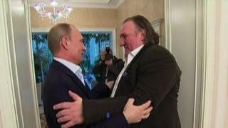 Gérard Depardieu rencontre Vladimir Poutine à Sotchi [upl. by Anertal815]