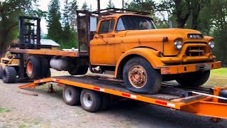 GMC Truck 471 Detroit diesel coming back to life after 25 yrs 1st start [upl. by Ernie]