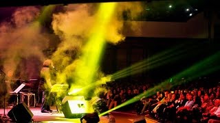 Reza Sadeghi  Mikhamet  LIVE IN CONCERT رضا صادقی  میخوامت [upl. by Korney]