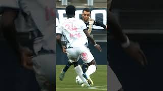 Ce dribble 😱 ligue2bkt ligue2 skills footballshorts footballedits [upl. by Ayrotal704]