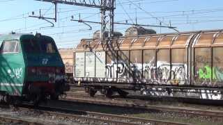 TRENI PASSEGGERI E VAGONI MERCI GRAFFITTATI IN STAZIONE A FOSSANO CN 23  2  2014 [upl. by Epilif]