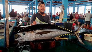 Live 22 Okt 🔥🔪🔥 yellowfin tuna cutting skills di Pasar Ikan Jembatan Puri Kota Sorong Papua [upl. by Laenej]