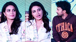 సత్యదేవ్ చూస్తూ ఉండిపోయాడు😍 Satyadev Looks Towards Kavya Shetty at Gurthunda Seethakalam Event [upl. by Clem]