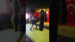 Boks kum torbası kombinasyon çalışması 🥊 LazRocky [upl. by Granniah576]