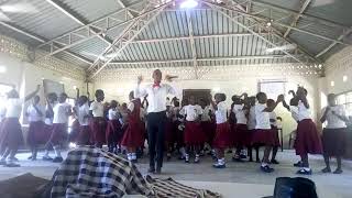 Tamu mic checkat waa girls high school ukunda [upl. by Maxa196]