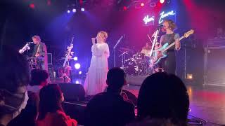 Yumi Zouma  Right Track  Wrong Man Live  LIQUIDROOM Tokyo 2022926 [upl. by Moira352]