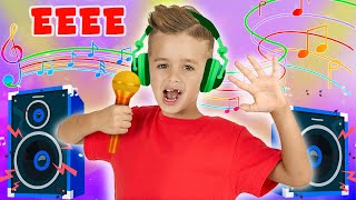 Niki  Eeee song  Kids music [upl. by Laurens]