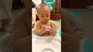 Baby eat porridgebaby eat food toddler eating food short [upl. by Sherrer127]