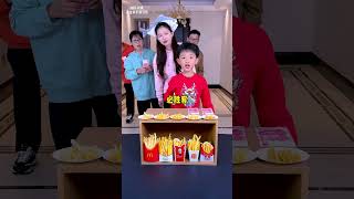 Who Can Tell The Difference Between Different Brands Of Chips Funnyfamily Partygames [upl. by Adnal]