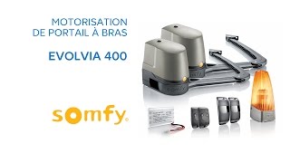 Motorisation de portail à bras Evolvia 400 SOMFY 588514 Castorama [upl. by Inanaup359]