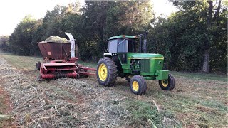 Gehl 1065 chopping silage [upl. by Edualcnaej49]