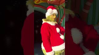 AN ICONIC ENTRANCE FROM THE GRINCH AT UNIVERSAL STUDIOS ORLANDO  GRINCHMAS [upl. by Gnort]