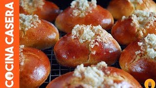 Bollos suizos caseros Vídeo Receta de dulce típico [upl. by Brookes]