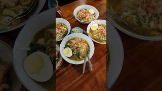 Yang suka makan soto angkat jempolnya 👍👍 mukbang makan sotomadura [upl. by Atinel537]