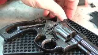 Rossi M69 32long revolver Dissasembly [upl. by Adaner]