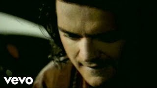 Ricardo Arjona  Historia De Taxi Video [upl. by Kieryt]