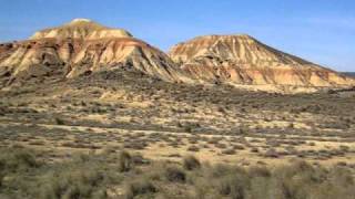 Randonnée dans les Bardenas Reales avec La Balaguère Voyages [upl. by Roseanna25]