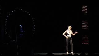 Michelle Hunziker Teatro Team Bari quotMi scappa da riderequot 27112011 HD by BennyQ [upl. by Mossman]