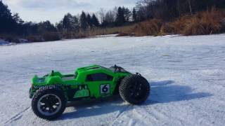 ABSIMA AT1 TRUGGY 110 4WD EP RTR on ice [upl. by Toh44]