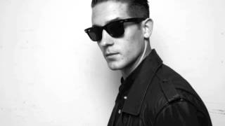 Runaround Sue GEazy ft Greg Banks [upl. by Aggappora984]