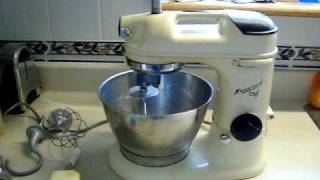 Vintage Kenwood Chef model A700 D mixer [upl. by Ozne]