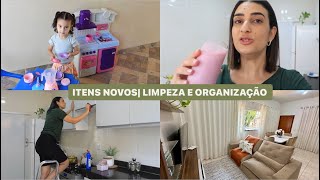 Itens novos para decorar Ficou lindo faxinei a sala vitamina de morango e mais  LAÍS VELOSO [upl. by Xenos]