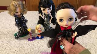 DollsGoneGoth Halloween with DoriesDollies [upl. by Liew]