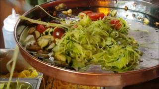 Zucchini Noodles and Spaghetti squash with RAGÚ Homestyle [upl. by Lyrpa]