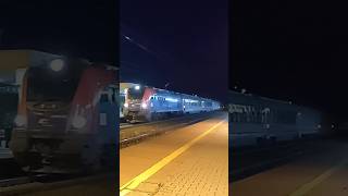 OKLEINA EU160012 EU🟥🟦 wjeżdża z pociągiem intercity Chełmianin na stację Świdnik Miasto [upl. by Kehsihba734]