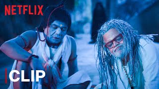 Manjulika Scares Sanjay Mishra amp Rajpal Yadav  Bhool Bhulaiyaa 2  Netflix India [upl. by Mellins]