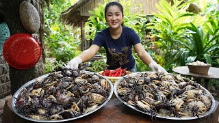 Countryside Life TV Have you ever cooked field crabs before  2 recipes with field crabs [upl. by Ocsisnarf]