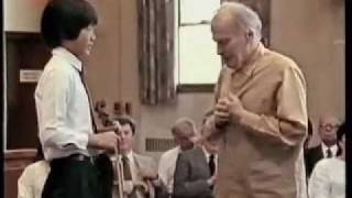 Master Class with Yehudi Menuhin Part 33 VTS111avi [upl. by Bartholemy]