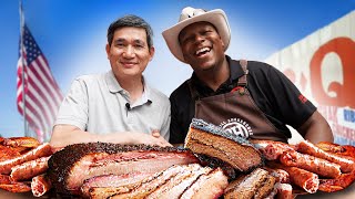 Chinese BBQ Chef tries Texas BBQ for the First Time [upl. by Riggall450]