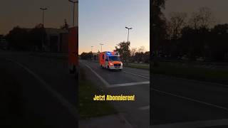 Einsatzfahrt RTW Berufsfeuerwehr Bottrop  Kurzvideo [upl. by Jacey253]