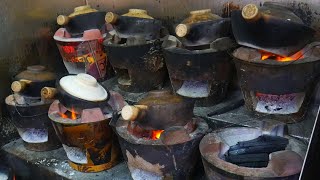 CHARCOAL STOVE CLAYPOT CHICKEN RICE【砂锅饭 • 煲仔飯】🍚😋 [upl. by Moscow187]