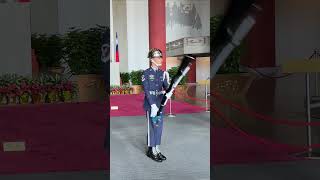 Changing of the guard at Sun YatSen Memorial Hall Taipei  Full ceremony [upl. by Kenn]