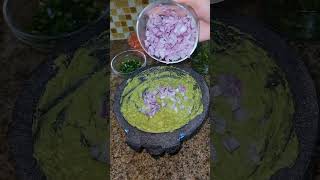 GUACAMOLE recetasfaciles guacamole comidasmexicanas [upl. by Nnyloj]