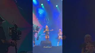 Xuxa cantando  Libera Geral no Universo SpantaRJ 200124 [upl. by Annawyt]