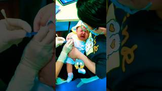 Cutebaby 💞 Baby injection push vedio 😱 baby babyinjection shots [upl. by Ettenel]