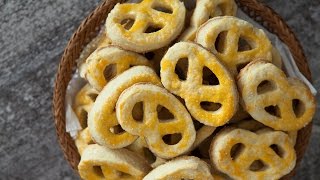 Hrskavi slatki pereci  Crispy sweet pretzel  Bebina kuhinja  Domaći video recept [upl. by Warder]