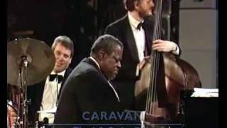 Oscar Peterson Caravan Duke Ellington 1986 [upl. by Lund469]