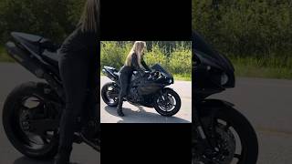 Women Who ACTUALLY Ride Yamaha R1 Crossplane VS RSV4 [upl. by Ennaoj]