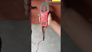 Earth testing in clamp meter [upl. by Eibba349]