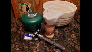 SOTD Proraso Green With Gillette Black Beauty and Pinaud Clubman Vanilla Aftershave [upl. by Whalen77]