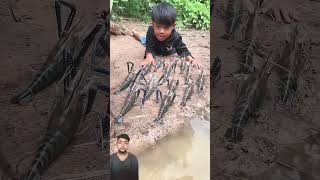 Bahut bada jhinga machhali hai reels hindi survivalskills primitive fishing survivaltools fun [upl. by Sherlocke]